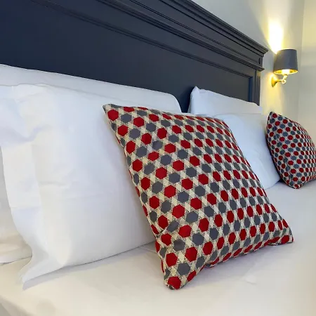 Estée Hotel