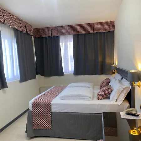 Hotel Estée Desenzano del Garda