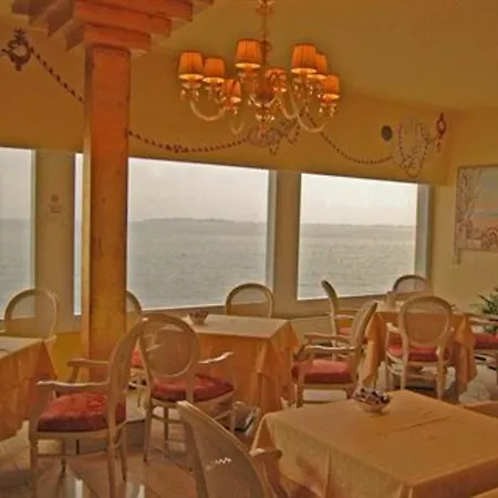 Estée Hotel